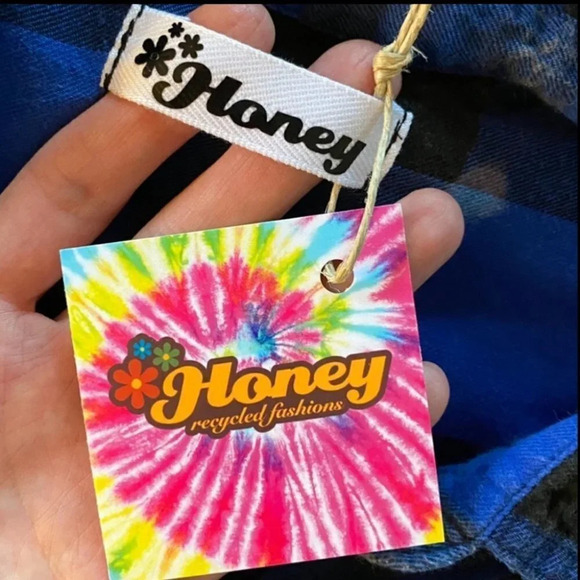 Reflective Colorful Tie Dye Retro Skater Custom Upcycled Tee Unisex Small Tshirt - Picture 9 of 16